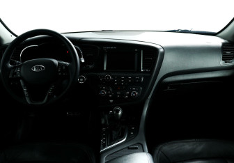 Подержанный автомобиль Kia Optima Sedan 2012 года (10 фото)