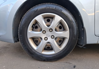 Подержанный автомобиль Hyundai Solaris Hatchback 2012 года (9 фото)