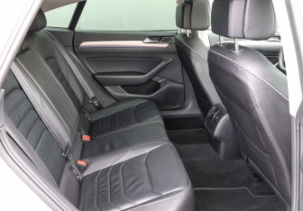Подержанный автомобиль Volkswagen Arteon 2019 года (13 фото)