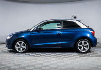 Подержанный автомобиль Audi A1 2011 года (8 фото)