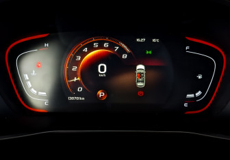 Подержанный автомобиль Geely Coolray 2022 года (13 фото)