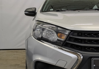 Подержанный автомобиль LADA (ВАЗ) Vesta Sedan 2020 года (17 фото)