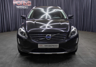 Подержанный автомобиль Volvo XC60 2013 года (2 фото)