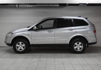 Подержанный автомобиль SsangYong Kyron 2014 года (8 фото)