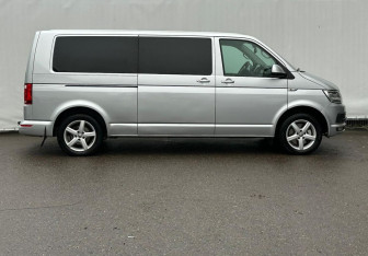 Подержанный автомобиль Volkswagen Multivan 2017 года (4 фото)