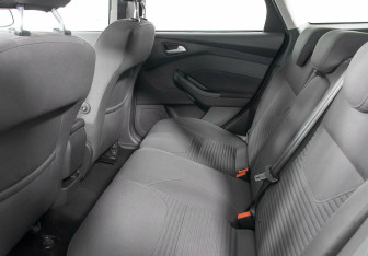 Подержанный автомобиль Ford Focus Wagon 2016 года (12 фото)