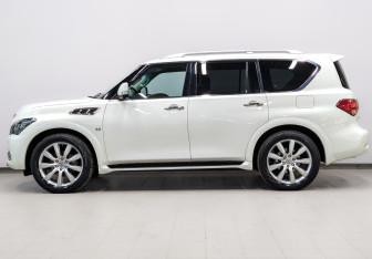 Подержанный автомобиль Infiniti QX80 2014 года (8 фото)