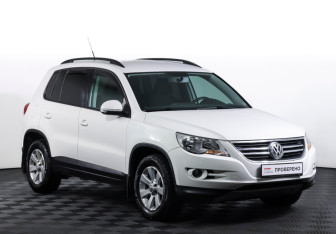 Подержанный автомобиль Volkswagen Tiguan 2008 года (3 фото)
