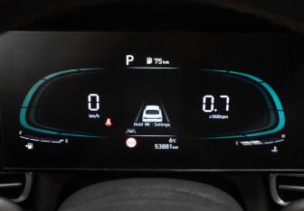 Подержанный автомобиль Hyundai Elantra Sedan 2024 года (13 фото)