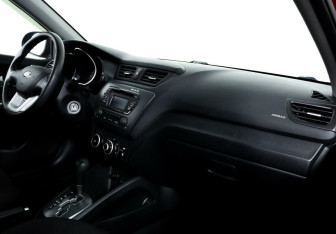 Подержанный автомобиль Kia Rio Hatchback 2013 года (7 фото)