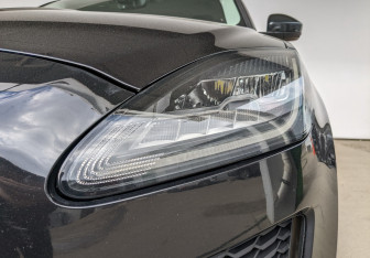 Подержанный автомобиль Jaguar E-Pace 2020 года (23 фото)