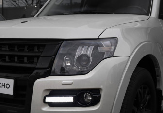 Подержанный автомобиль Mitsubishi Pajero 2020 года (23 фото)