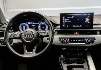Подержанный автомобиль Audi A4 Sedan 2020 года (9 фото)