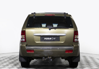 Подержанный автомобиль Jeep Grand Cherokee 2008 года (6 фото)