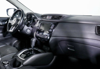 Подержанный автомобиль Nissan Qashqai 2021 года (9 фото)