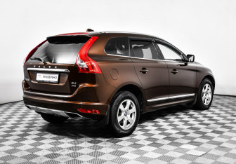 Подержанный автомобиль Volvo XC60 2015 года (5 фото)