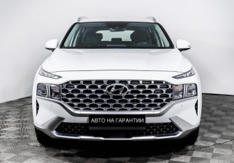 Подержанный автомобиль Hyundai Santa Fe 2021 года (2 фото)
