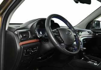 Подержанный автомобиль GAC GS8 2019 года (9 фото)