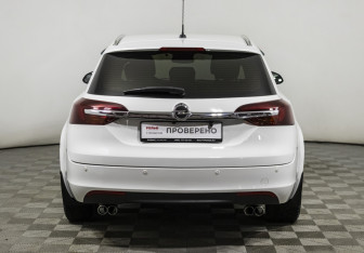 Подержанный автомобиль Opel Insignia Wagon 2014 года (6 фото)