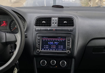 Подержанный автомобиль Volkswagen Polo Sedan 2012 года (11 фото)