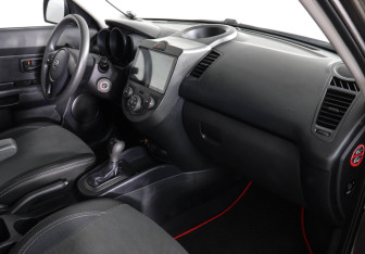 Подержанный автомобиль Kia Soul 2010 года (10 фото)
