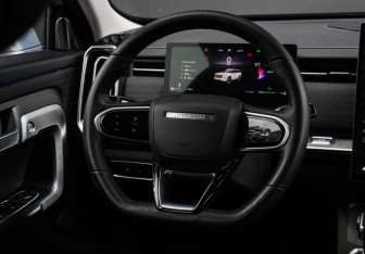 Подержанный автомобиль Jaecoo J7 2023 года (12 фото)