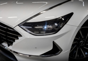 Подержанный автомобиль Hyundai Sonata 2022 года (17 фото)