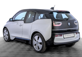 Подержанный автомобиль BMW i3 2021 года (7 фото)