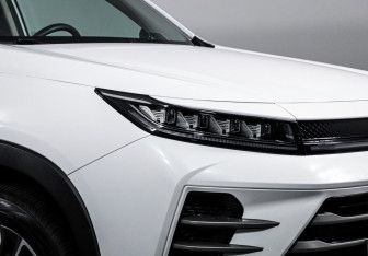 Подержанный автомобиль Exeed LX 2023 года (16 фото)