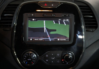 Подержанный автомобиль Renault Kaptur 2018 года (17 фото)