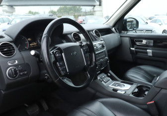 Подержанный автомобиль Land Rover Discovery 2014 года (13 фото)