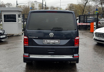 Подержанный автомобиль Volkswagen Caravelle 2018 года (7 фото)