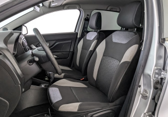 Подержанный автомобиль LADA (ВАЗ) XRAY 2018 года (20 фото)