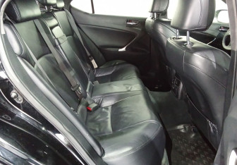 Подержанный автомобиль Lexus IS Sedan 2008 года (10 фото)