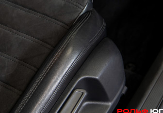 Подержанный автомобиль Volkswagen Passat Sedan 2010 года (12 фото)