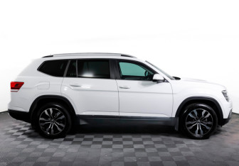Подержанный автомобиль Volkswagen Teramont 2018 года (4 фото)