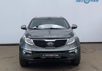 Подержанный автомобиль Kia Sportage 2011 года (2 фото)