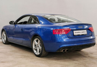 Подержанный автомобиль Audi A5 Coupe 2016 года (7 фото)