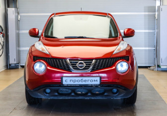 Подержанный автомобиль Nissan Juke 2013 года (2 фото)