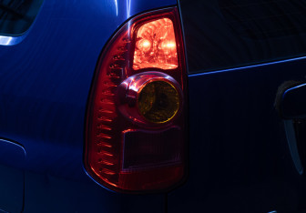 Подержанный автомобиль Mitsubishi Space Star Compactvan 2004 года (18 фото)