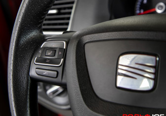 Подержанный автомобиль SEAT Alhambra 2014 года (20 фото)