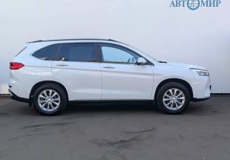 Подержанный автомобиль Haval M6 2023 года (4 фото)