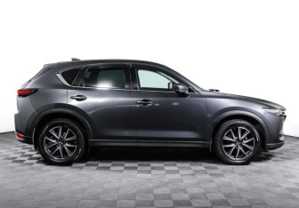 Подержанный автомобиль Mazda CX-5 2017 года (4 фото)
