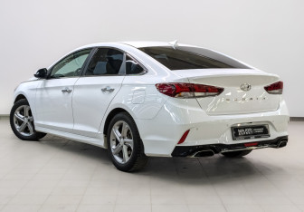 Подержанный автомобиль Hyundai Sonata 2019 года (7 фото)