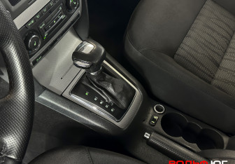 Подержанный автомобиль Skoda Octavia Liftback 2012 года (16 фото)