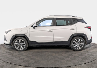 Подержанный автомобиль Москвич 3е 2023 года (8 фото)