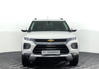 Подержанный автомобиль Chevrolet TrailBlazer 2021 года (2 фото)