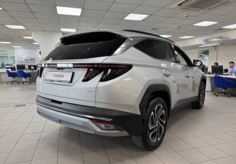 Новый Hyundai Tucson 2025 (4 фото)