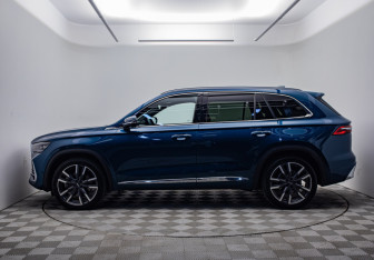 Подержанный автомобиль Geely Monjaro 2023 года (9 фото)