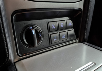 Подержанный автомобиль Toyota Land Cruiser Prado 2018 года (21 фото)